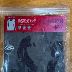 🎁NWT Base Layer Long Sleeve Top Woman Danskin Now Moisture Wicking M 8-10